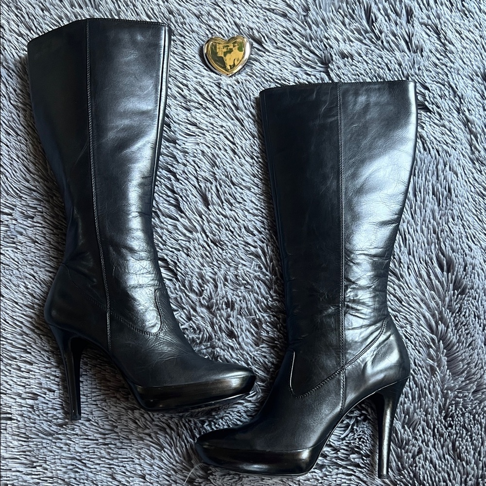 Kristin Davis -Ashley Black leather knee high Stiletto Boots